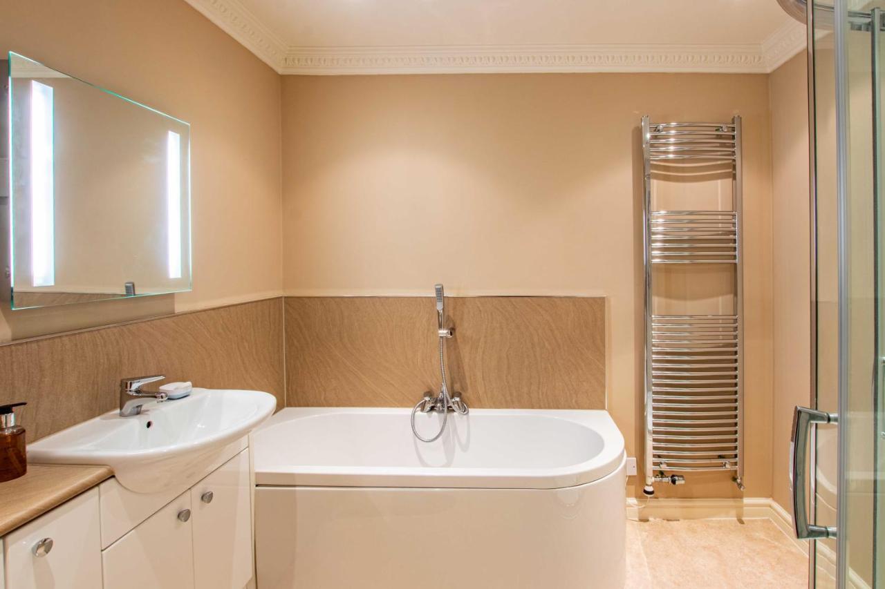 Austons Down Farm B&B Claverdon Bagian luar foto