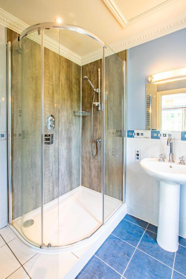 Austons Down Farm B&B Claverdon Bagian luar foto