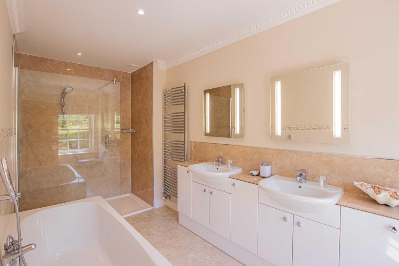 Austons Down Farm B&B Claverdon Bagian luar foto