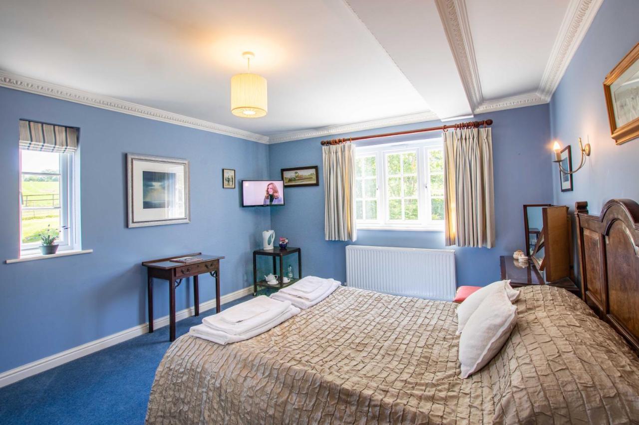 Austons Down Farm B&B Claverdon Bagian luar foto